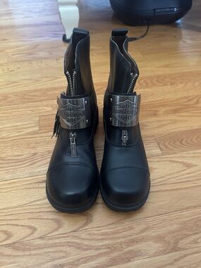 Harley-Davidson Black Leather Moto Zip Boots with Silver Plate
